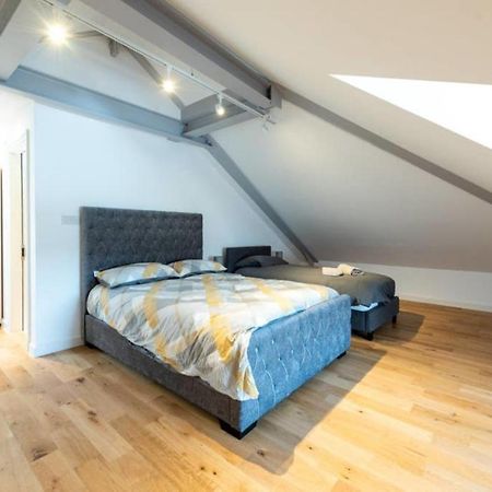 Bright And Big Apartment Uxbridge Exteriör bild